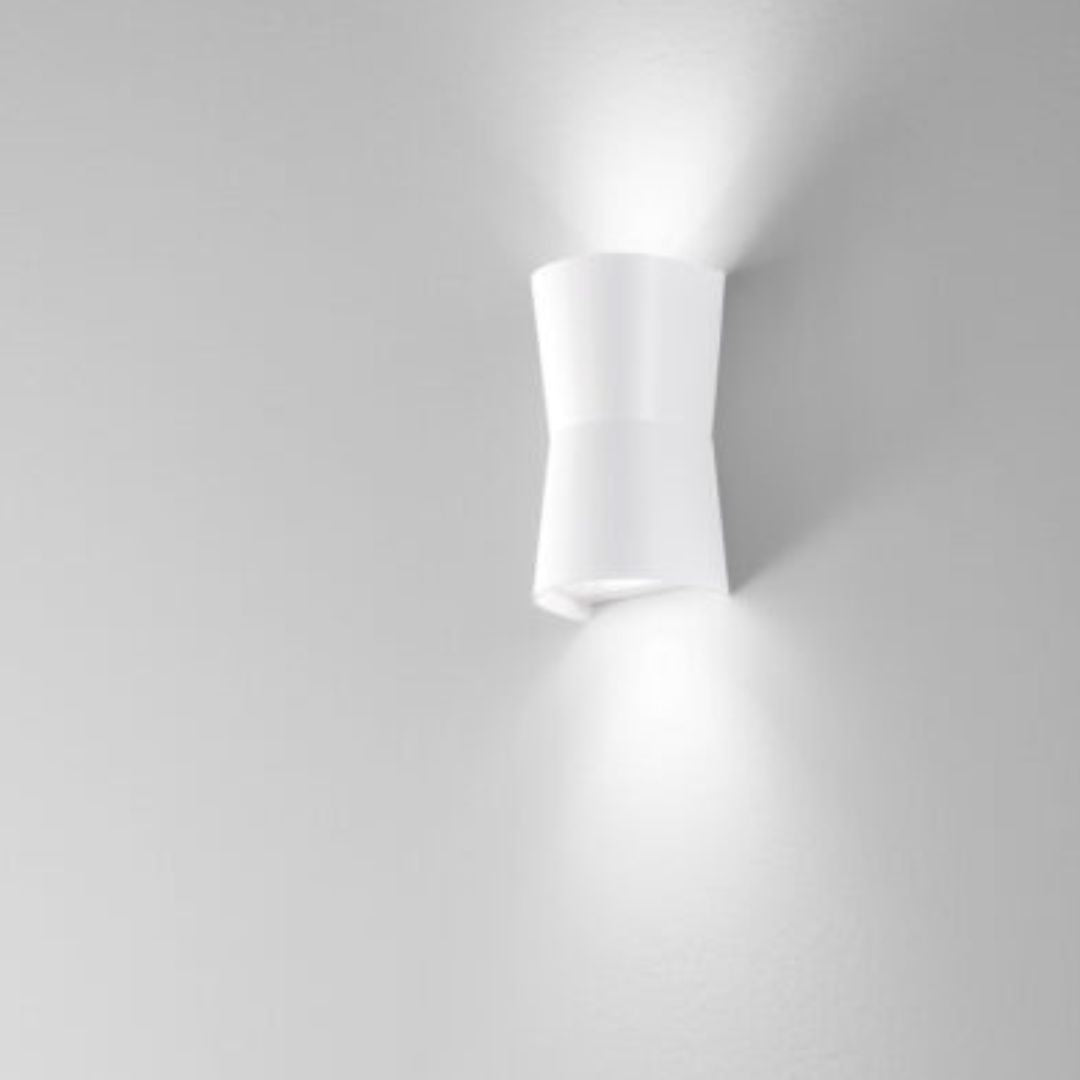 Applique da esterno biemissione in plastica bianco o antracite 2xGU10 cod.326-327