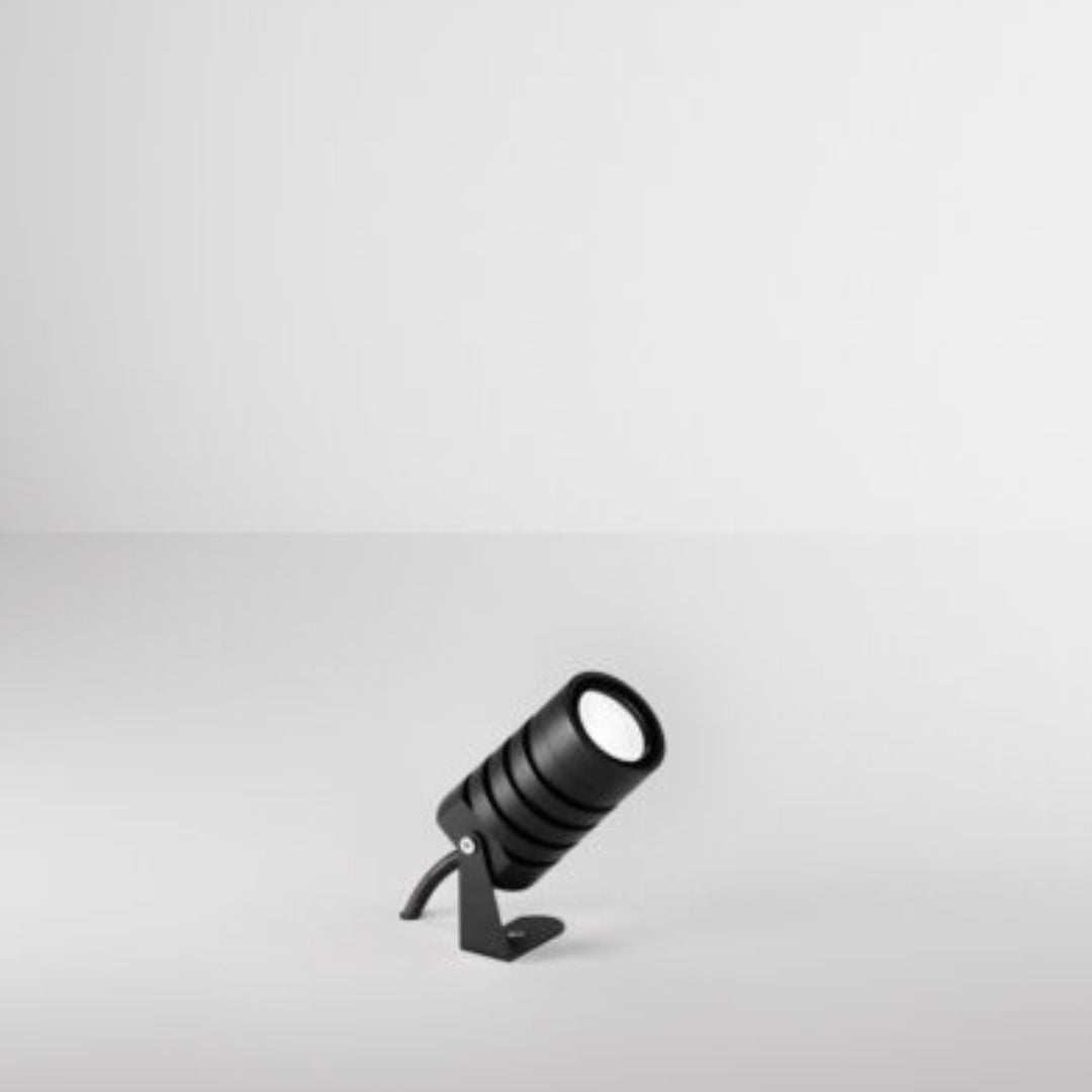 Spot da esterno in alluminio IP65 led 5w 3000°k o 4000°k cod.593-594-595