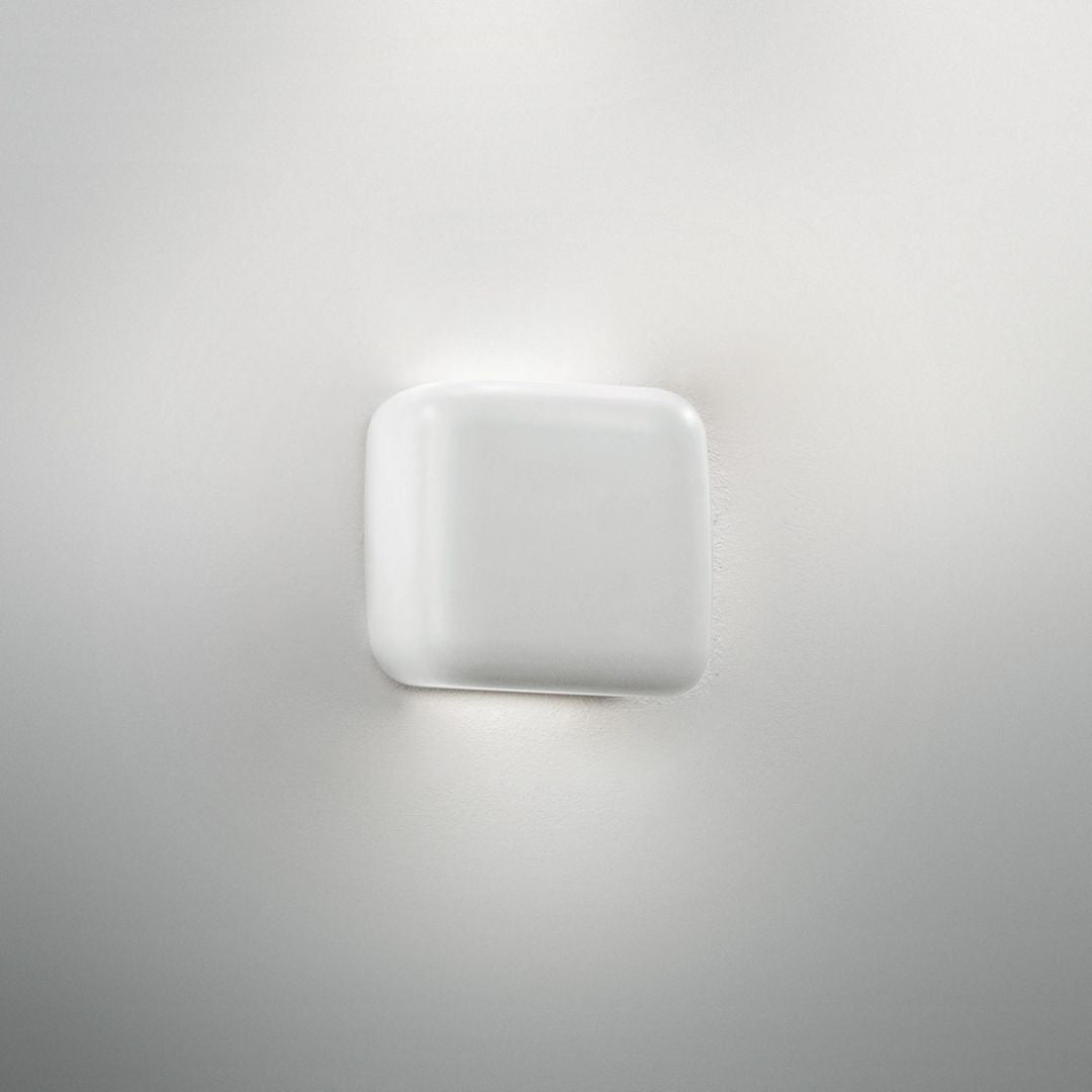 Applique cubo stondato 2 lampadine led GX53 in 4 finiture art BABOL