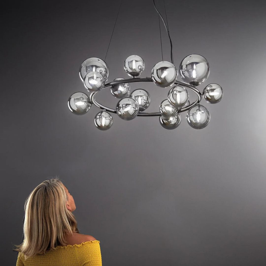 Sospensione ad anello Ø82cm in metallo con 16 luci G9 sfere in vetro 2 colori art HONE-S16cm