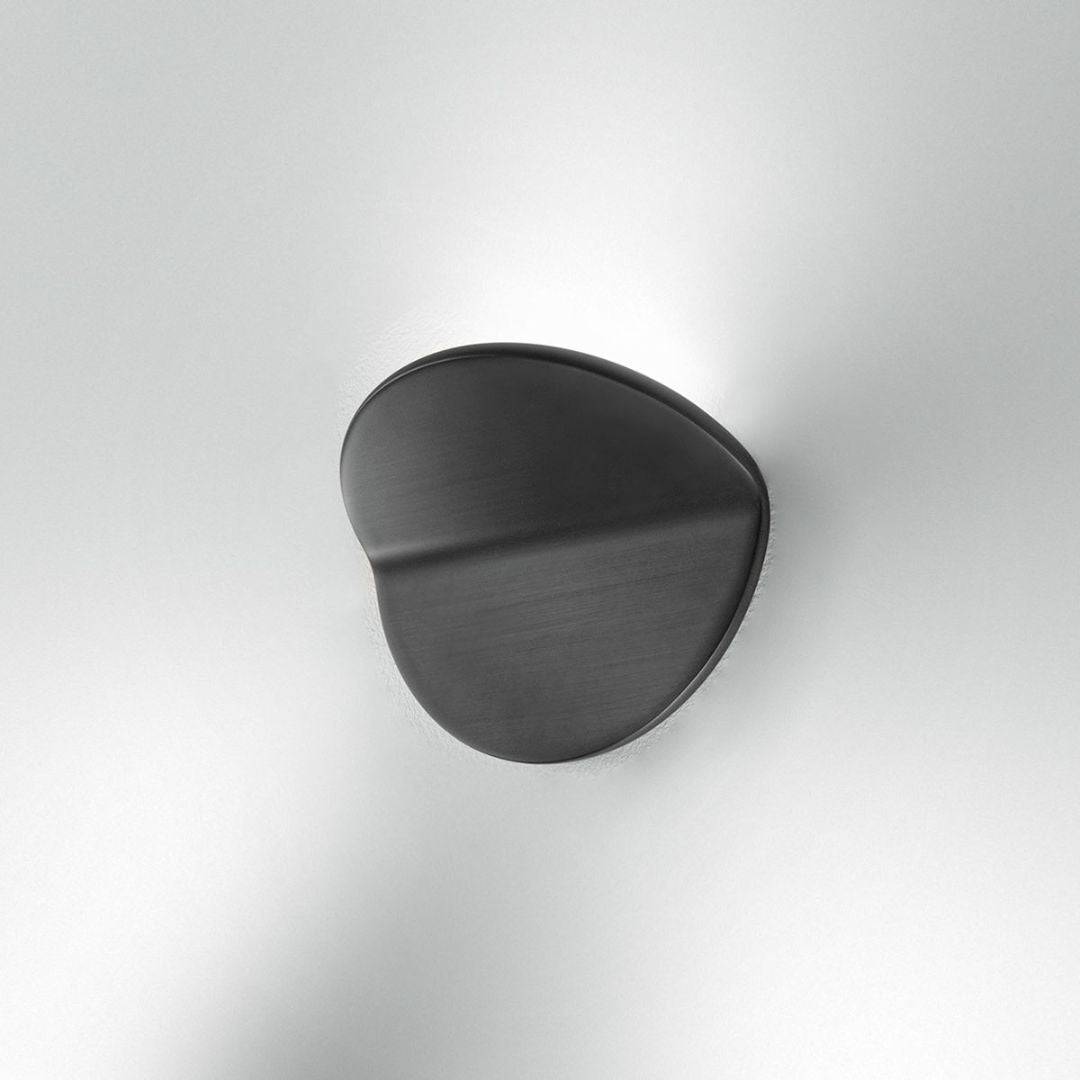 Applique moderna led in metallo piegato art PLUG A