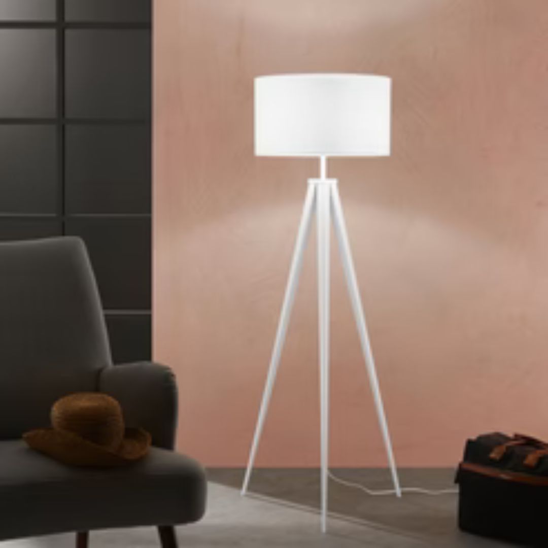 Piantana 3 piedi in metallo con paralume in tessuto 2 colori bianco o nero art IBIS-PT