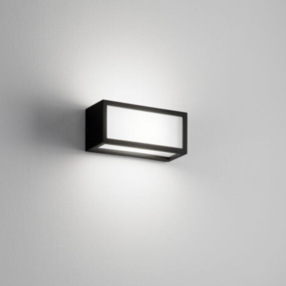 Applique da esterno in alluminio luce diffusa 1xE27 in 4 colori cod.530-531-532-528