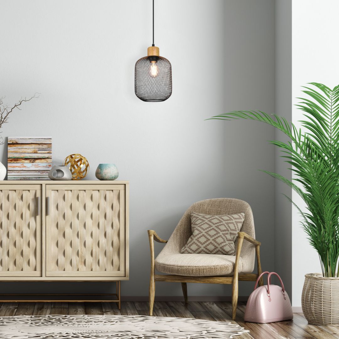 Sospensione in rete in metallo nero con dettagli in legno naturale art. CALIMERO