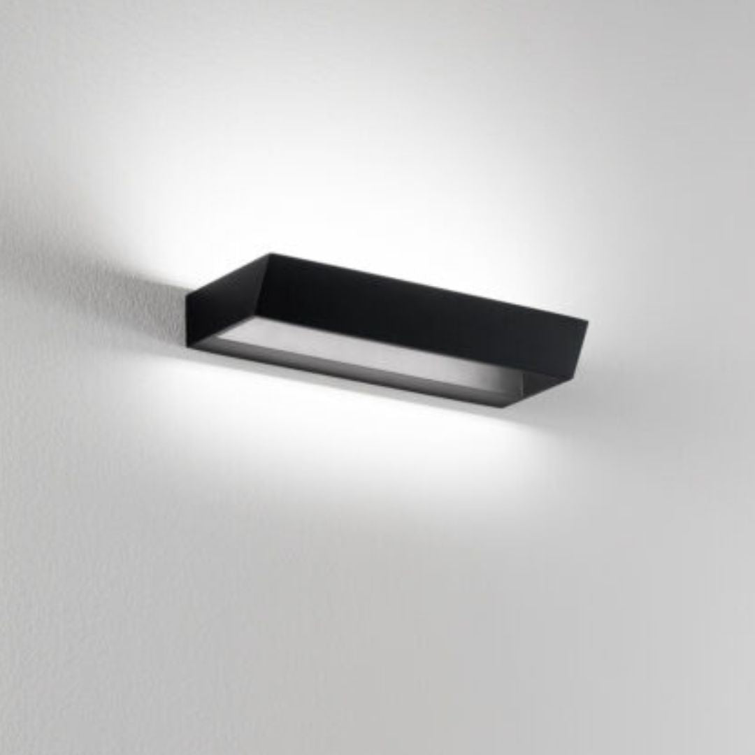 956